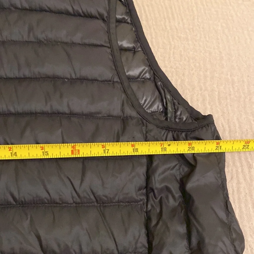 Uniqlo lightweight versatile